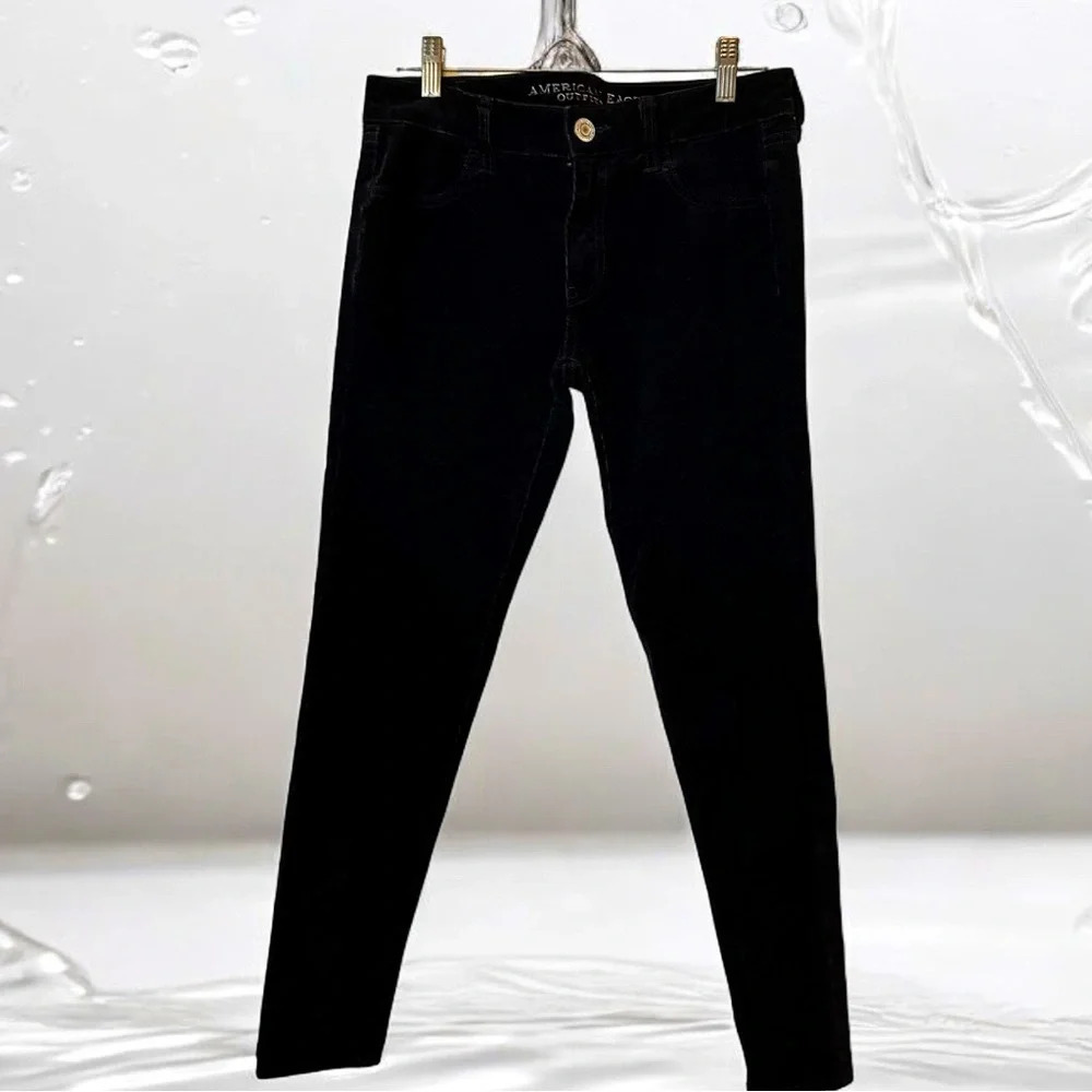 American Eagle Black 360 Stretch Corduroy Jeggings